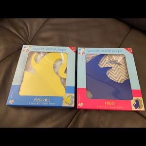 Set of 2 Wooden Animal Plaques